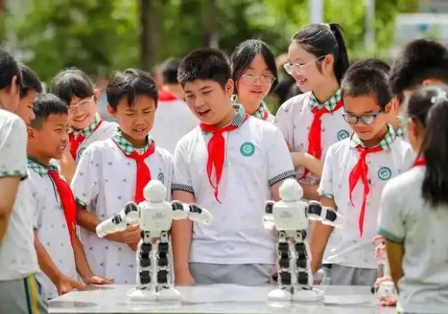 教育之间的有机联合特别是要充分发挥家长教育的基础性效果